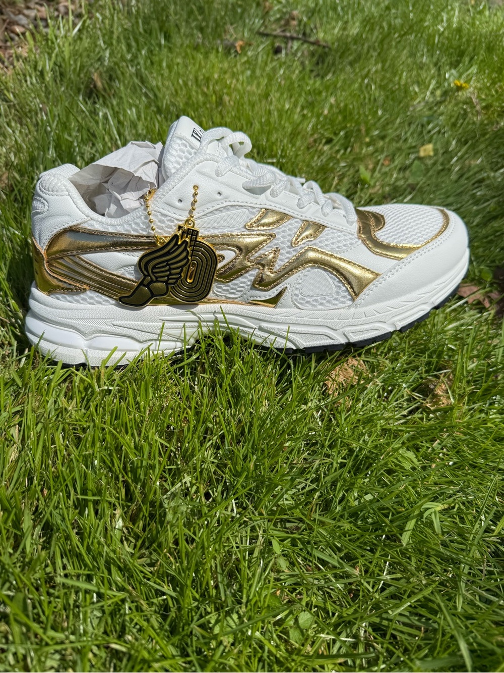 Men’s Watson Lyte Runner White & Gold Men's Athletic Sneakers